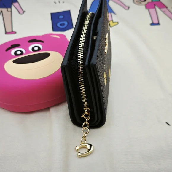 Women's Coach wallet - Picture 3 of 8